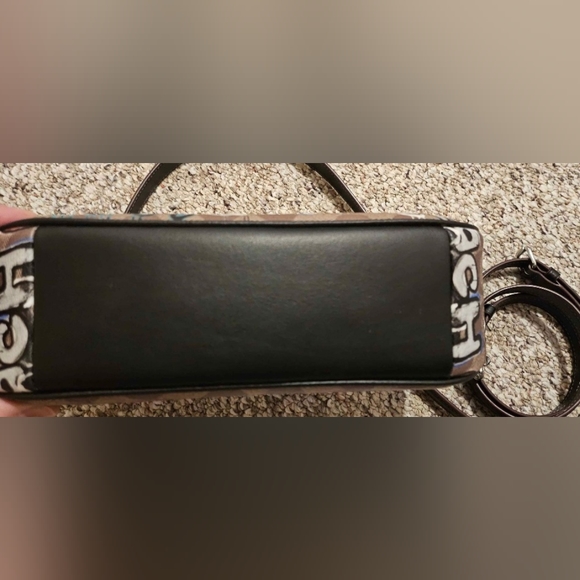 Coach purse - Picture 3 of 6